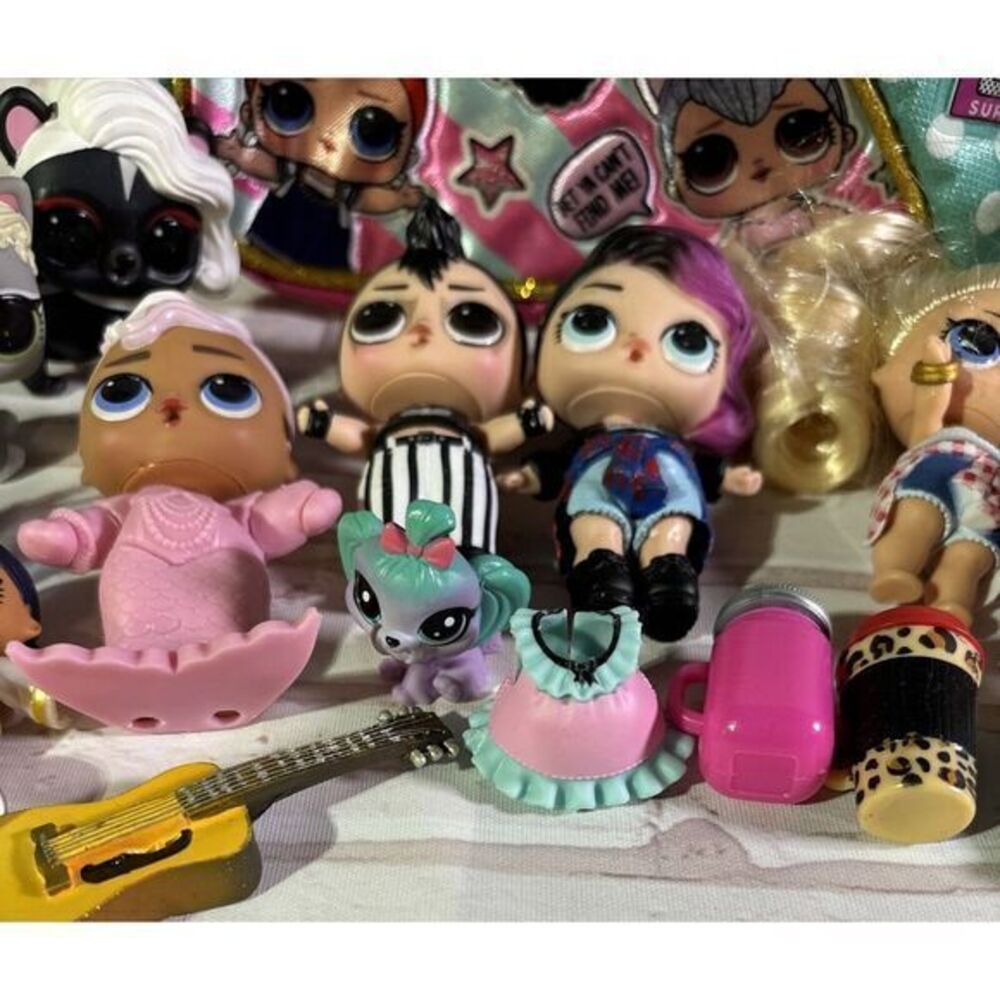 LOL Surprise Dolls Pets Lot Accessories Clothing With Bag - Picture 5 of 11